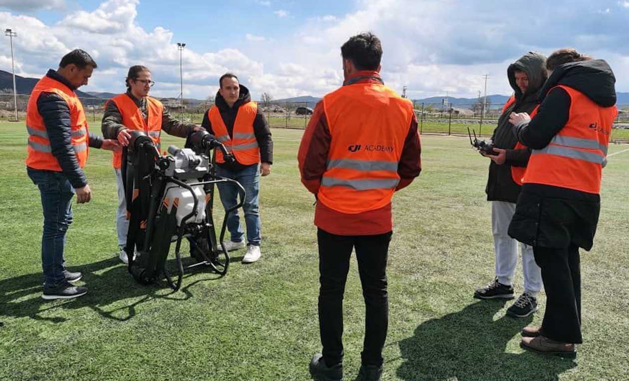 Gönen, Balıkesir'de DJI zirai dron eğitimi